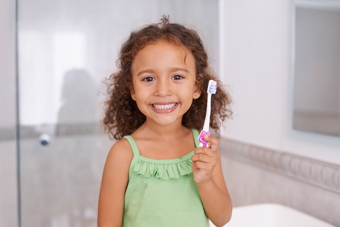 Cuidado com os dentes de leite é determinante para a saúde bucal das crianças