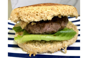 Receita de hambúrguer fit com patinho moído BH Mulher Receita de hambúrguer fit com patinho moído BH Mulher